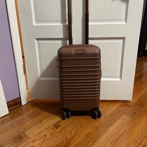 Beis Small Carry-On Roller 
in Maple